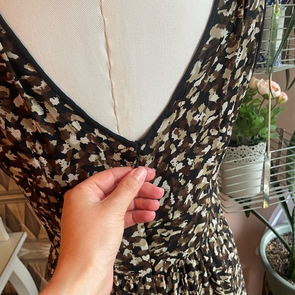 Vintage Abstract Pebble Print 'Talbots' Pure Silk Sleeveless Dress - Picture 4 of 12